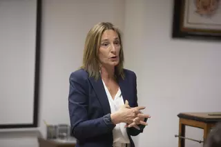 La presidenta de la JLF se enroca pese al amago de censura apoyado por el 60% de las fallas de Alzira