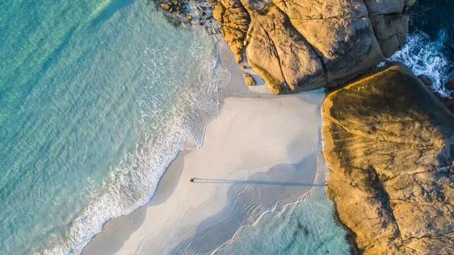 InfoJobs busca un "probador de playas" en Australia: 8 días de sol, surf y sueldo de 1.000 euros asegurado