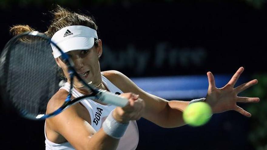 Muguruza gana el duelo español de Dubái ante Suárez