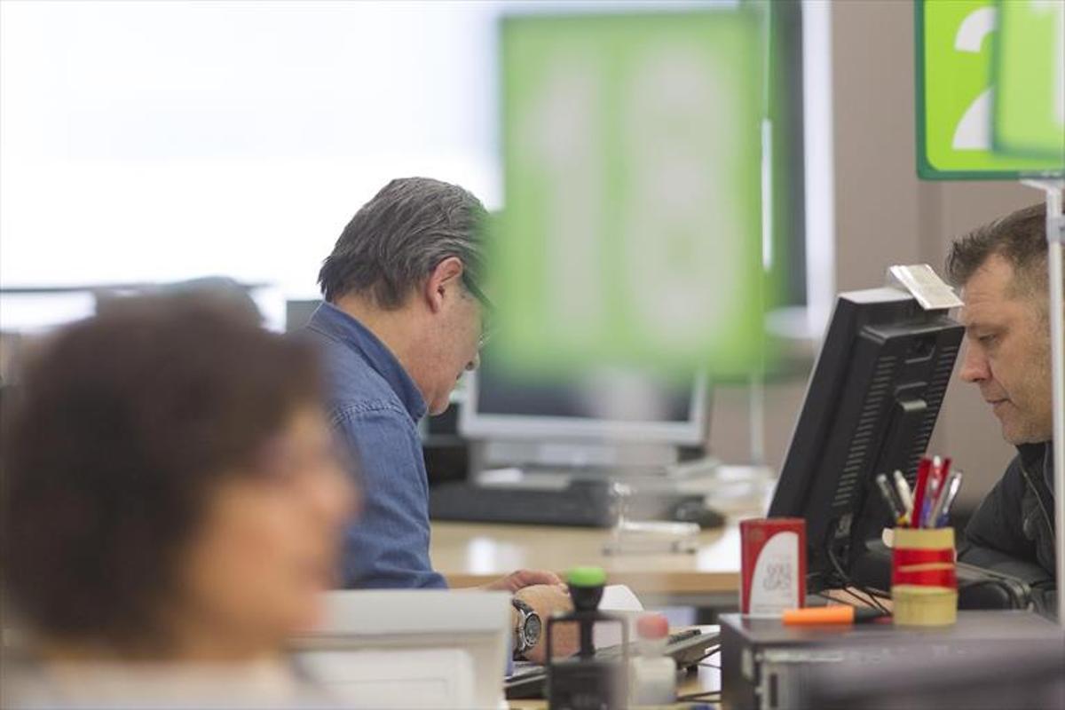 Unos 1.400 interinos podrían pedir la carrera profesional si la Junta cede