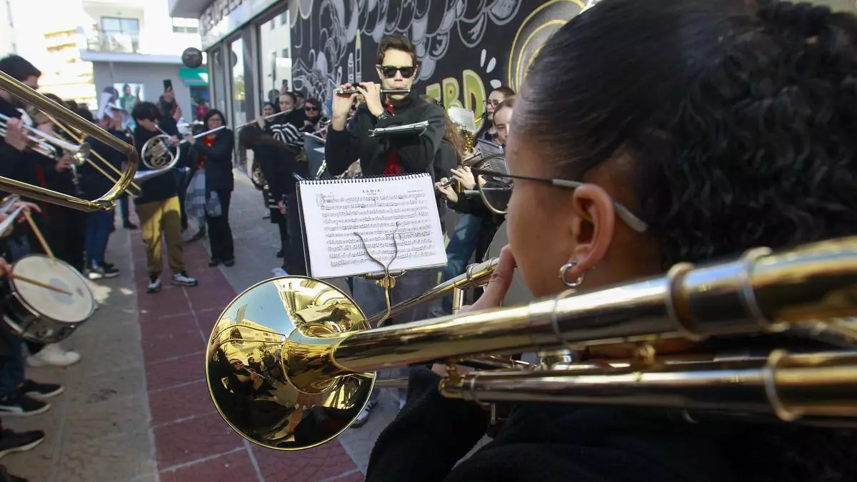 Un cuarto premio en Moraira deja 16 millones en la banda de música de Teulada