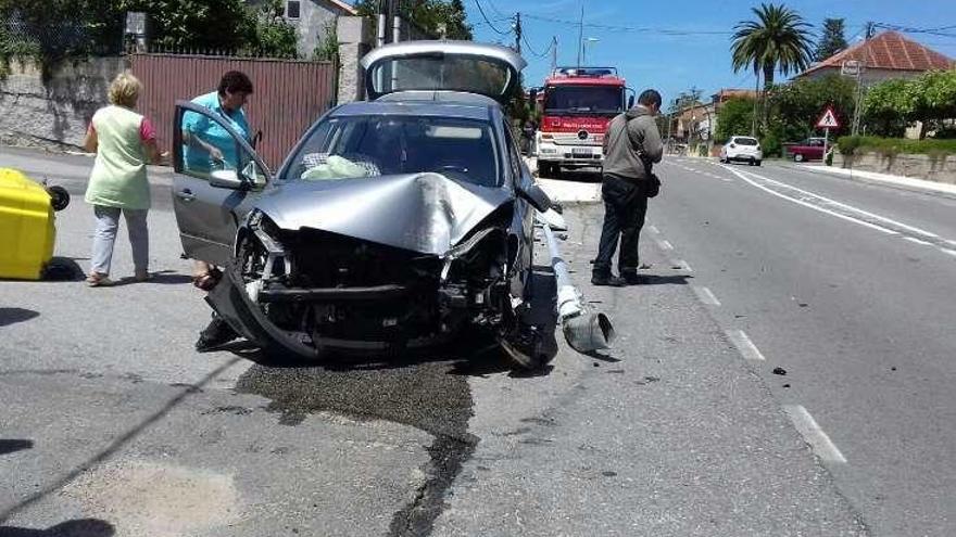 Estado en el que quedó el vehículo accidentado en Vilanova.