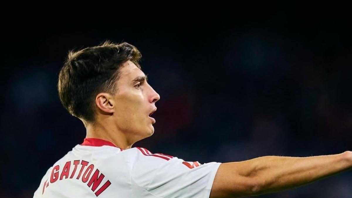 Fede Gattoni, en un partido con el Sevilla FC