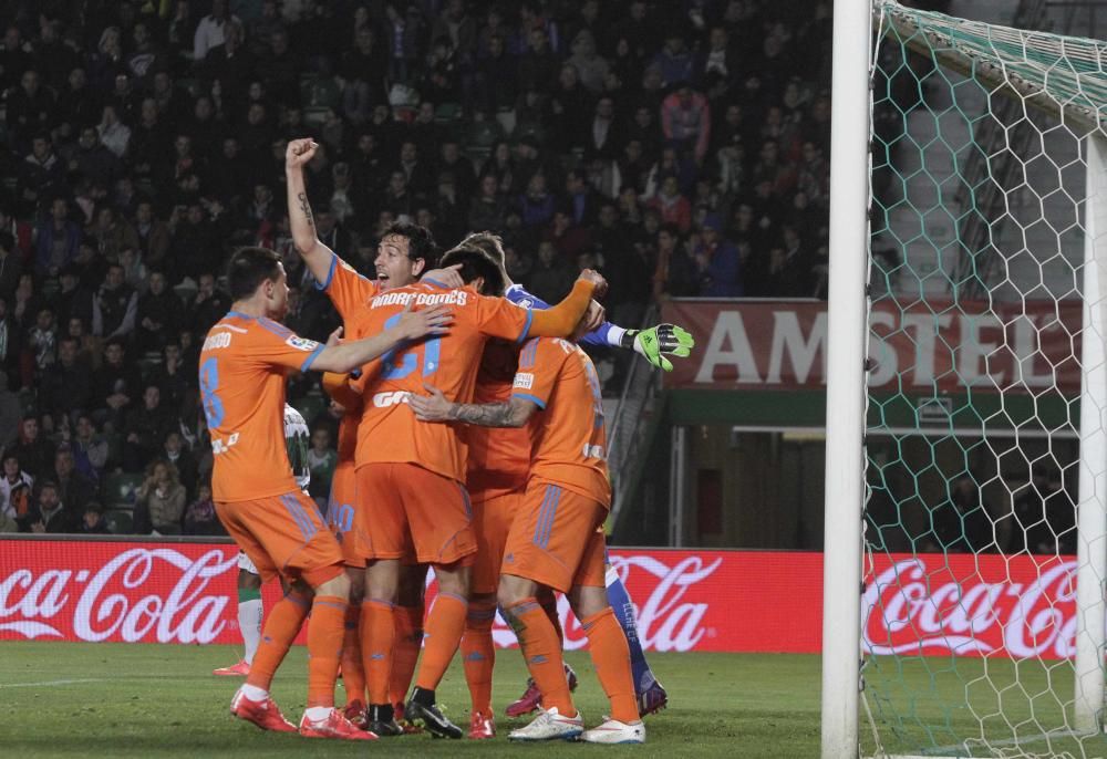 Elche 0 - Valencia 4 La gran noche del General Otamendi