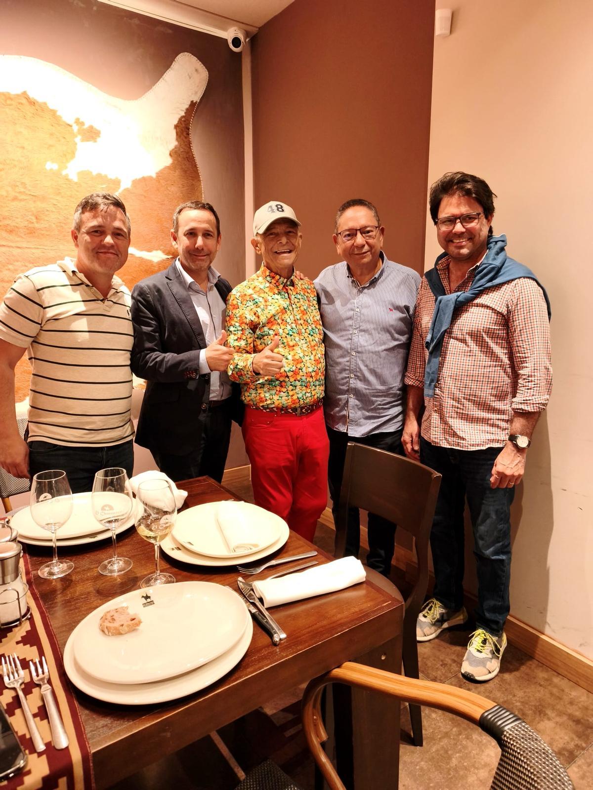 Emotivo almuerzo con el terorense Paco Santana