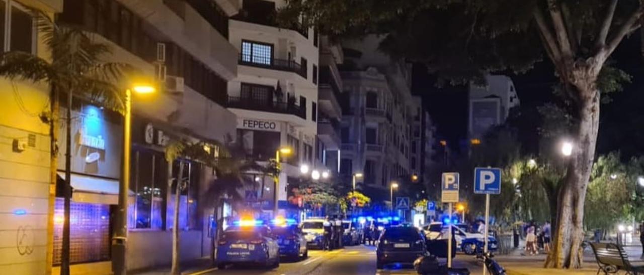 Intervención de la Policía Local en un local de ocio nocturno.