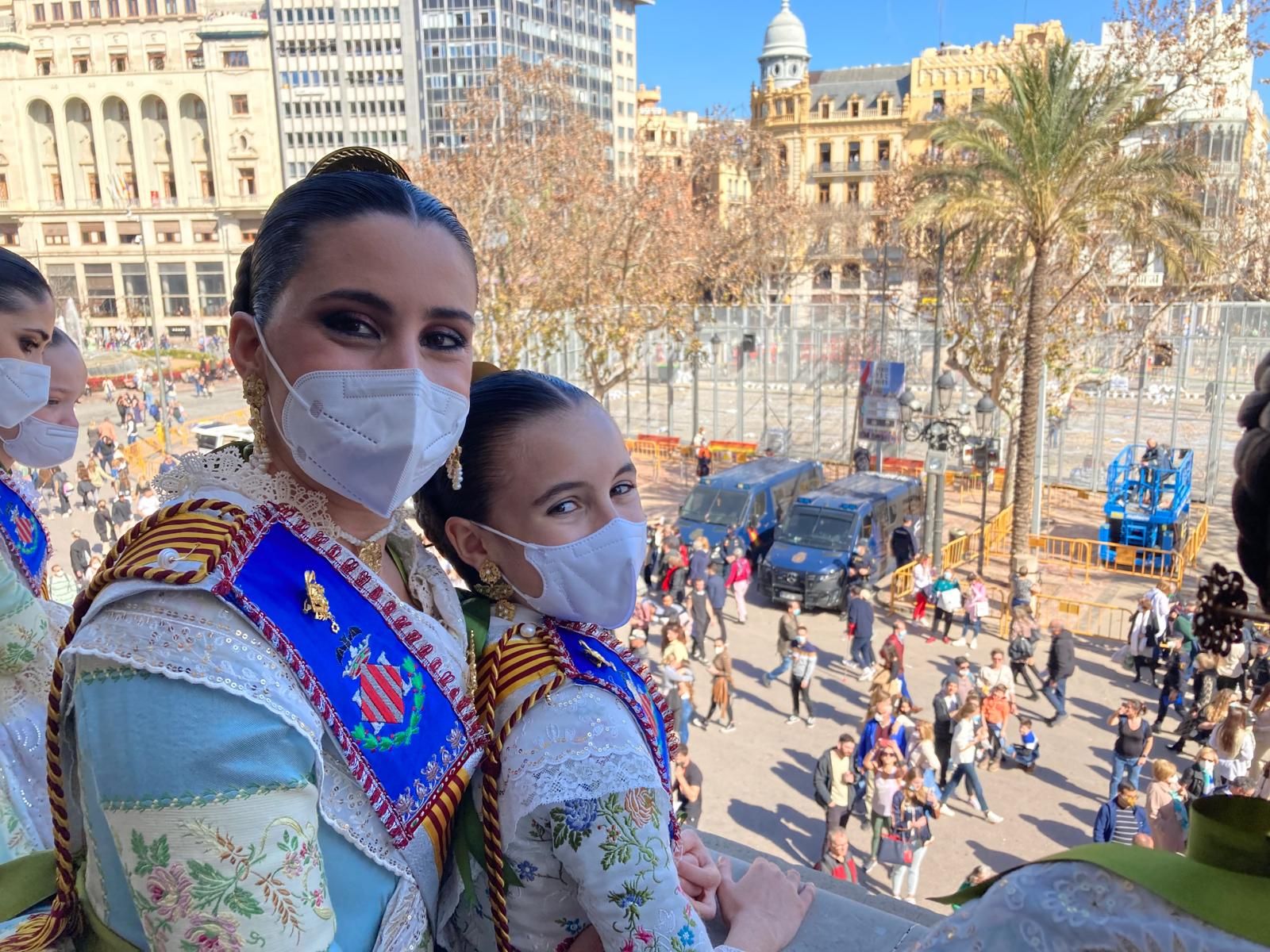 Fallas 2022. Palco del día 1. La ciudad, a sus pies