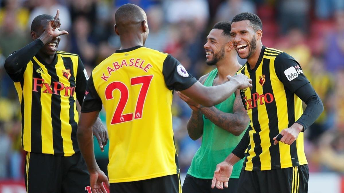 Los jugadores del Watford celebran uno de los dos goles anotados ante el Tottenham.