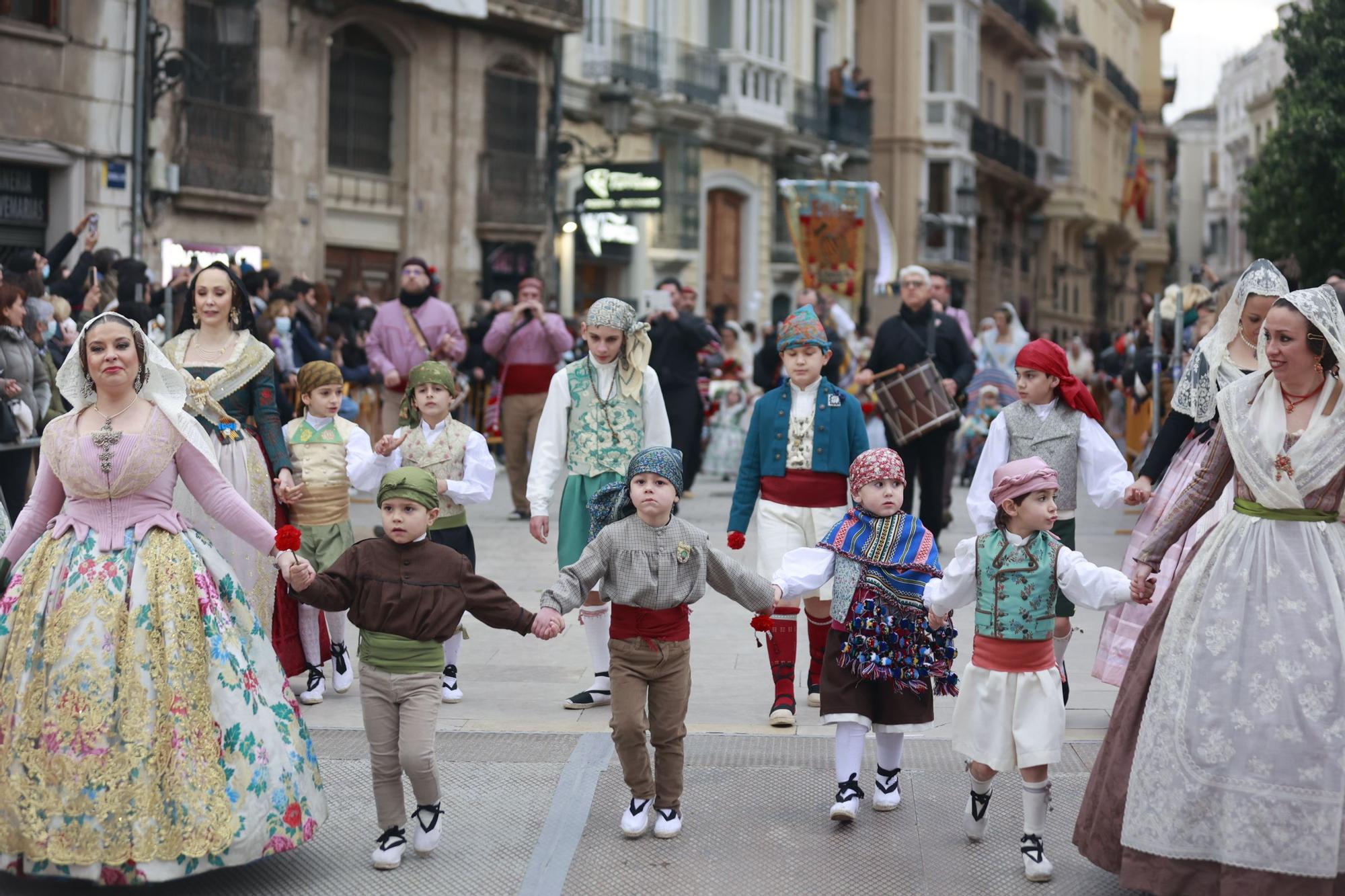 Búscate en el segundo día de ofrenda por la calle Quart (entre las 18:00 a las 19:00 horas)