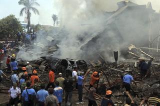 Un total de 116 muertos al estrellarse un avión en Indonesia