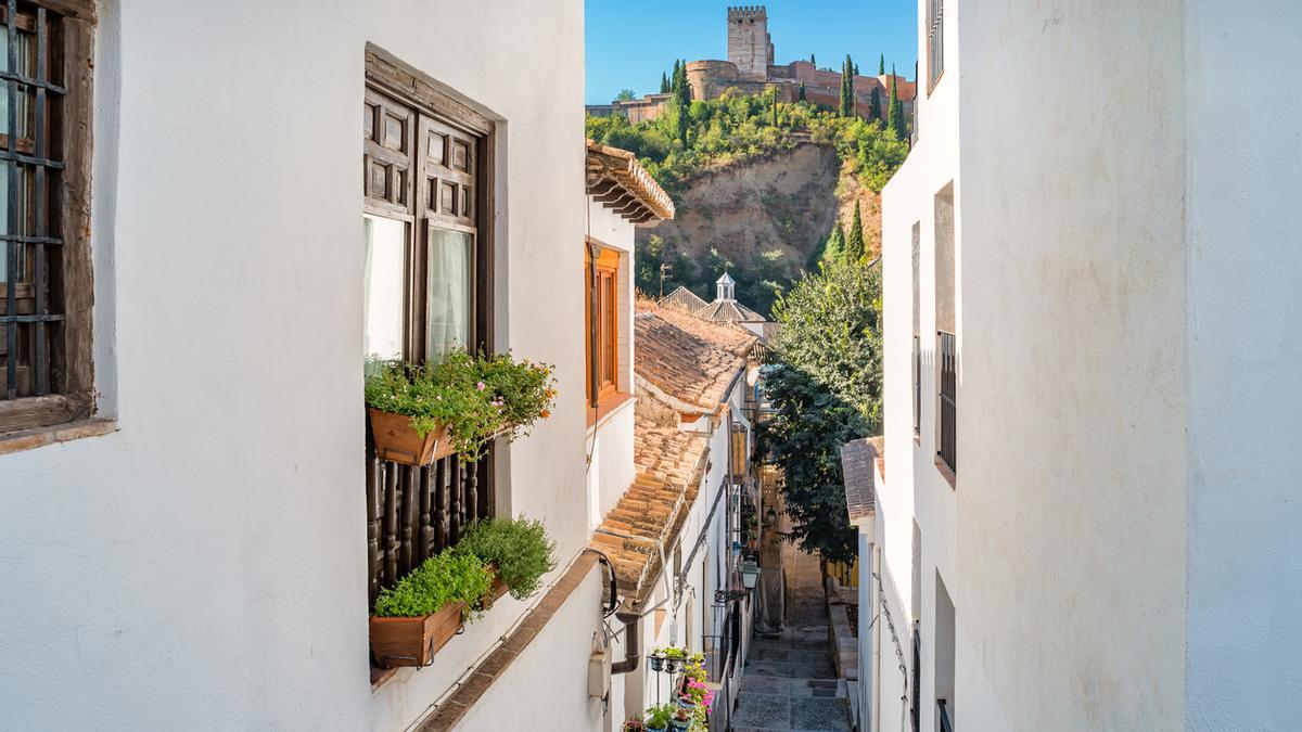 El mejor destino de febrero para tu primer viaje sola por España