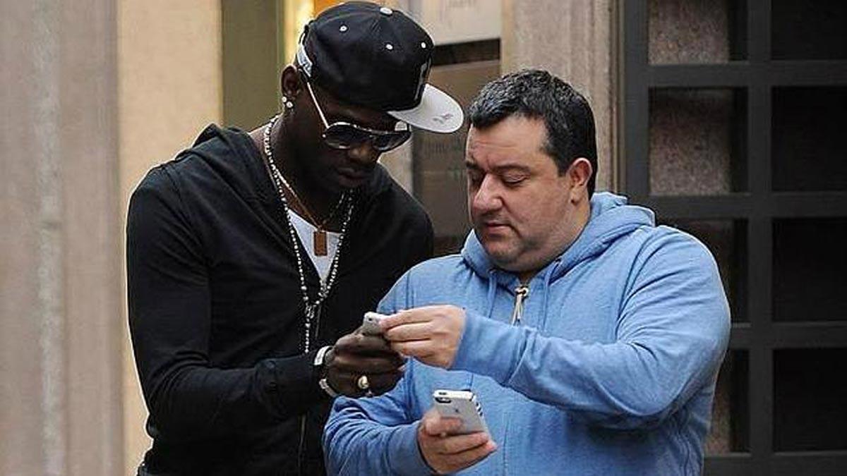 Mino Raiola junto a Balotelli