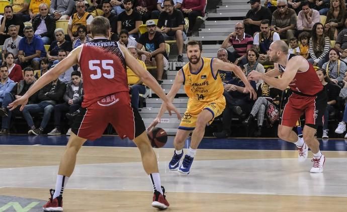 LAS PALMAS DE GRAN CANARIA. Herbalife Gran Canaria-Fuenlabrada  | 01/12/2019 | Fotógrafo: José Pérez Curbelo