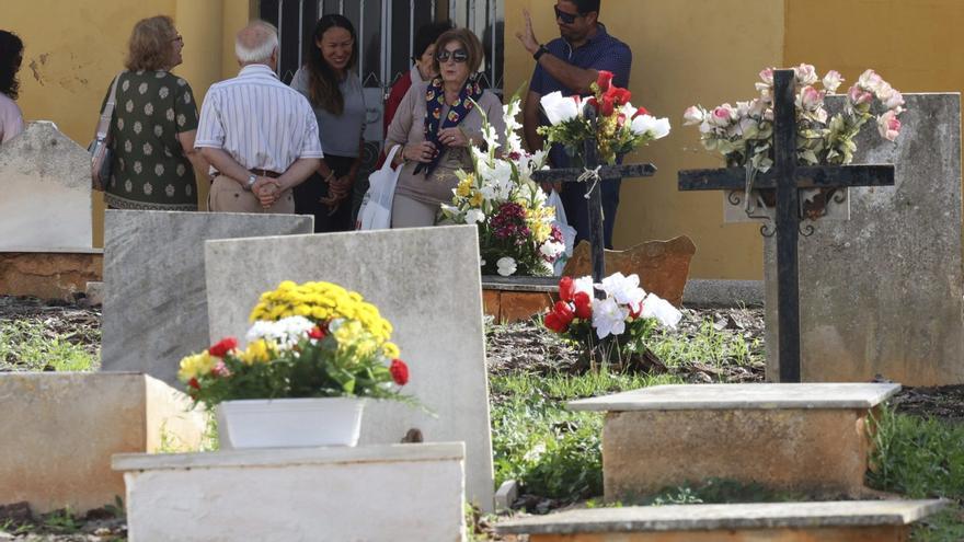 Cementeri Vell el día de Todos los Santos. / J.A.RIERA