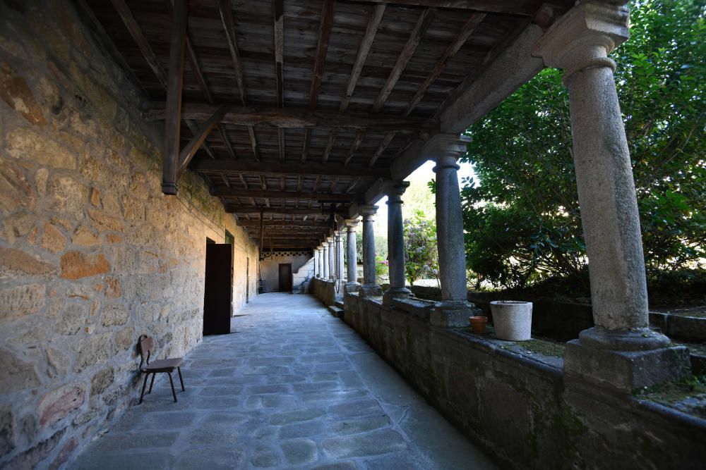 El convento de Santa Clara muestra sus tesoros a los pontevedreses