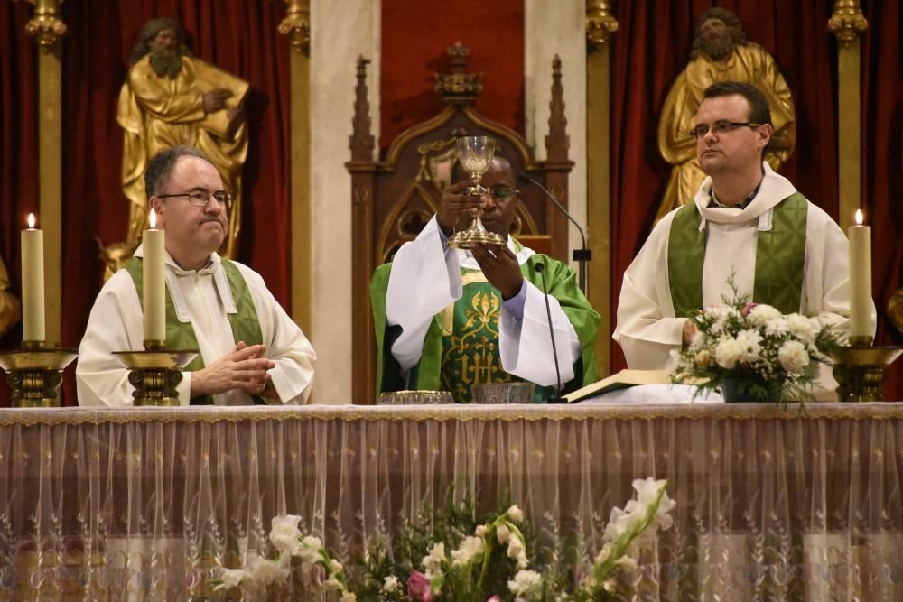 El ruandès Jean Hakolimana (mossèn Joan) oficialitza la seva primera missa com a rector de la Seu de Manresa