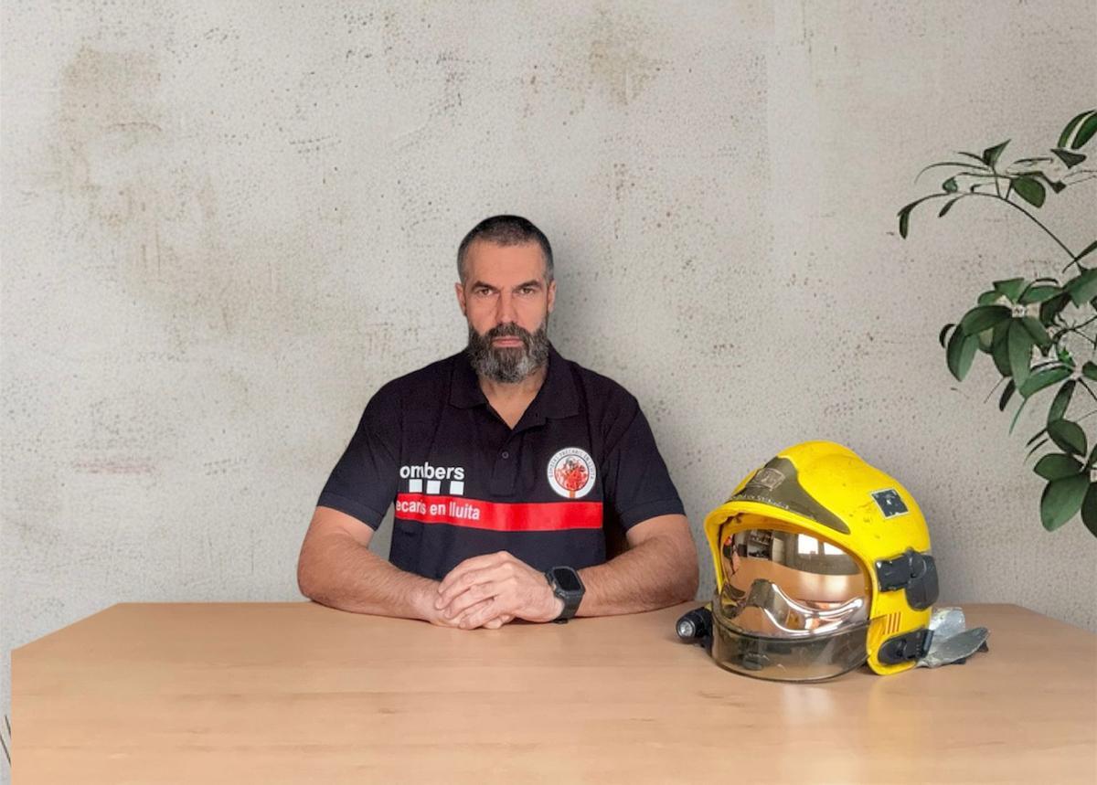 El portavoz Francesc Castillo de la Asociación Bombers Precaris en Lluita