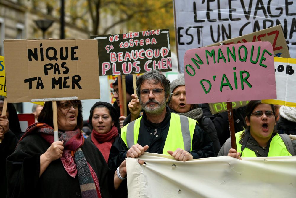 Protesta de los ''''chalecos amarillos'''' en París