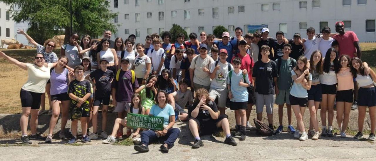 Los participantes, ayer, en Manzaneda.