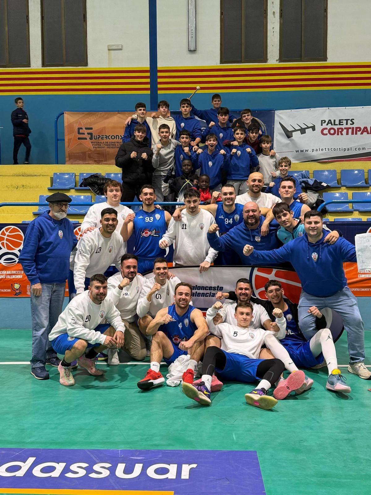 Una celebración del equipo que ha cerrado la temporada con una sola derrota.