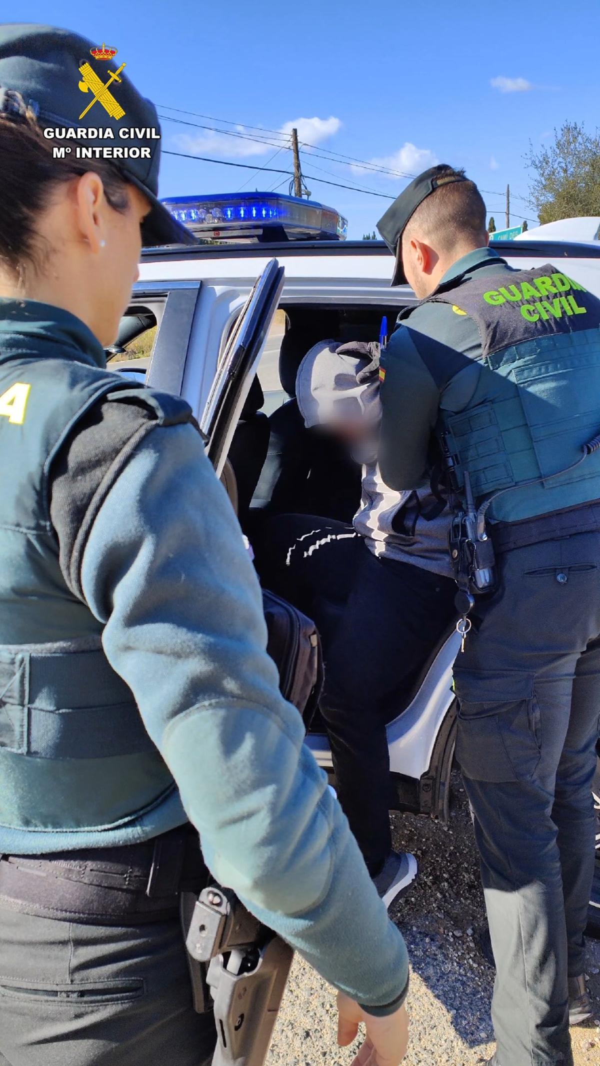 Agentes de la Guardia Civil.