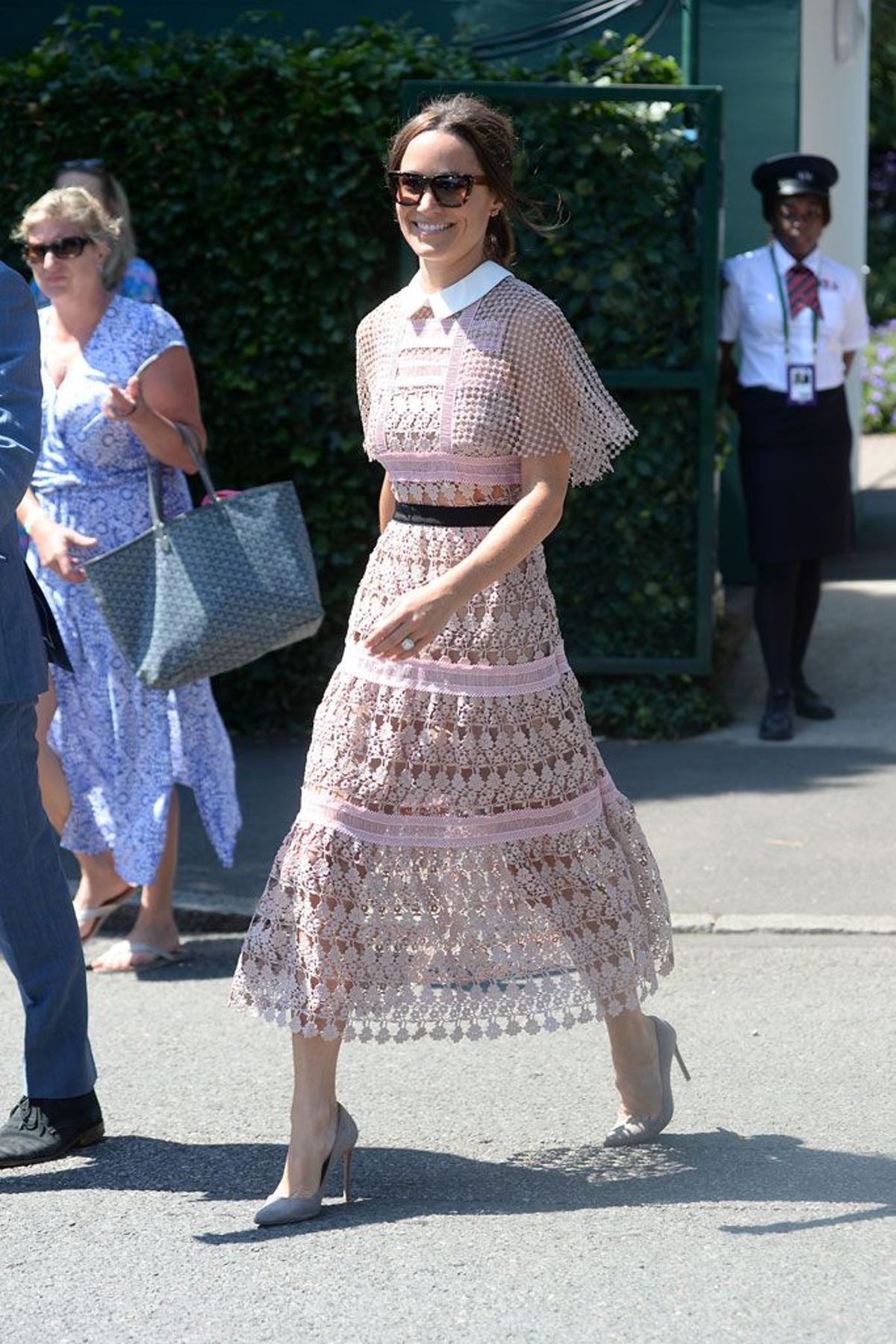 Pippa Middleton con vestido de Self Portrait