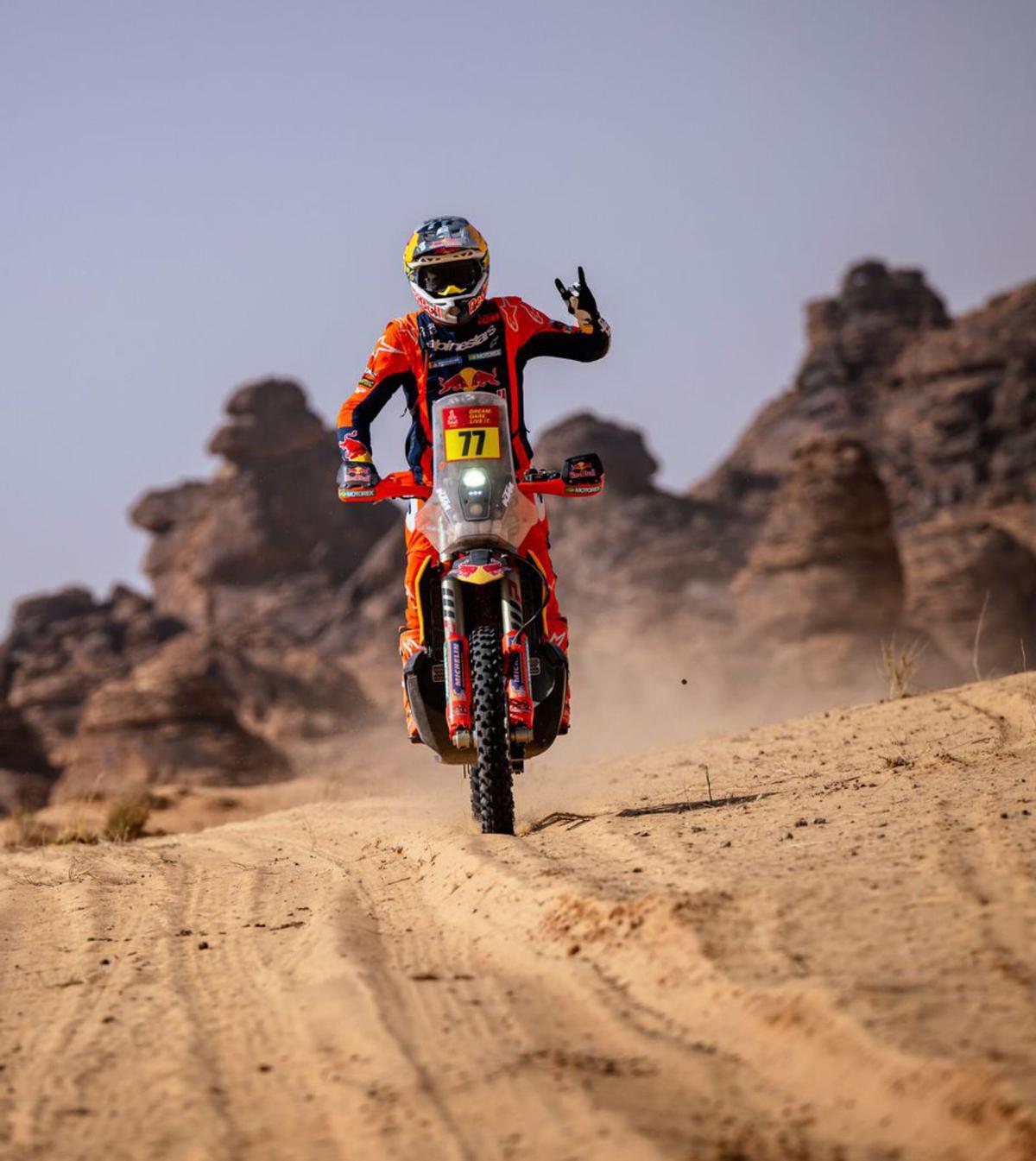 La fortuna somriu Sainz i Roma pateix una penalització