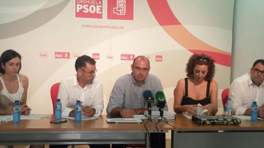 El PSOE acusa al Gobierno de «discriminar» a la Vega Baja en los presupuestos