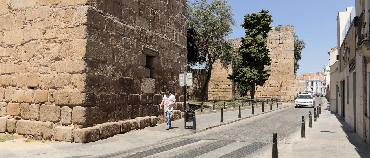 Vista de la calle Graciano a la altura de la alcazaba