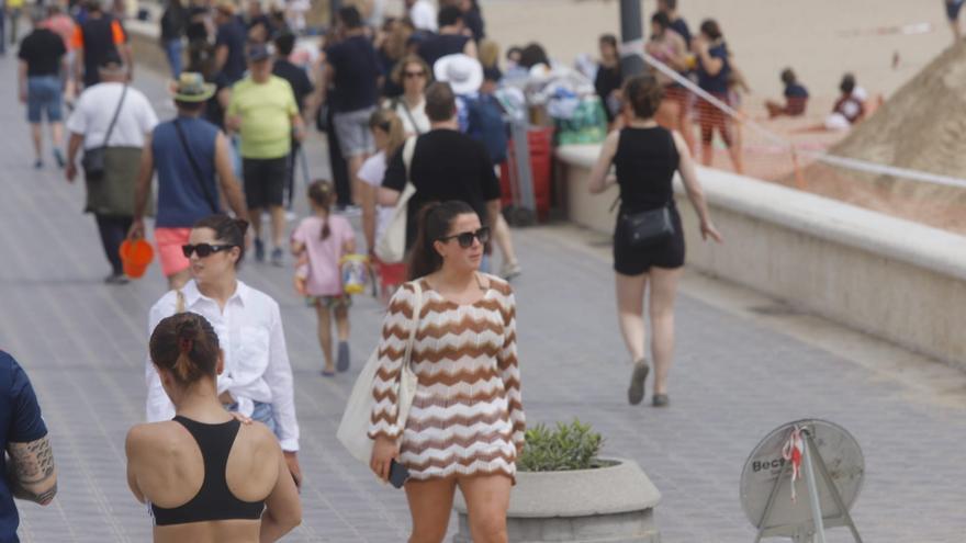 Hasta 15 grados de diferencia entre el interior y la costa en el sábado más tórrido de abril