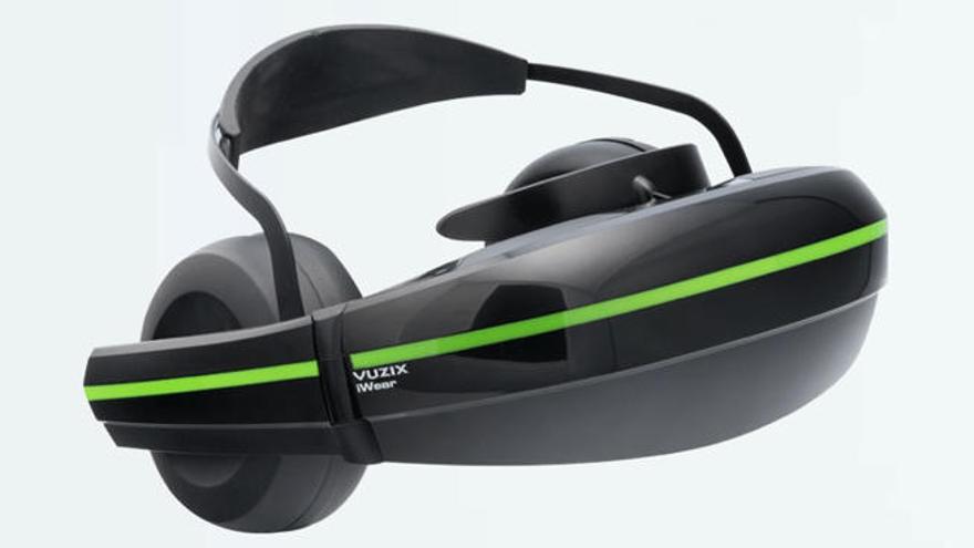 El iWear combina auriculares con una pantalla de realidad virtual