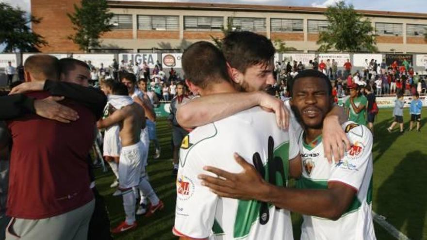 El Olot, de perder un ascenso contra  el filial a jugar frente al primer equipo