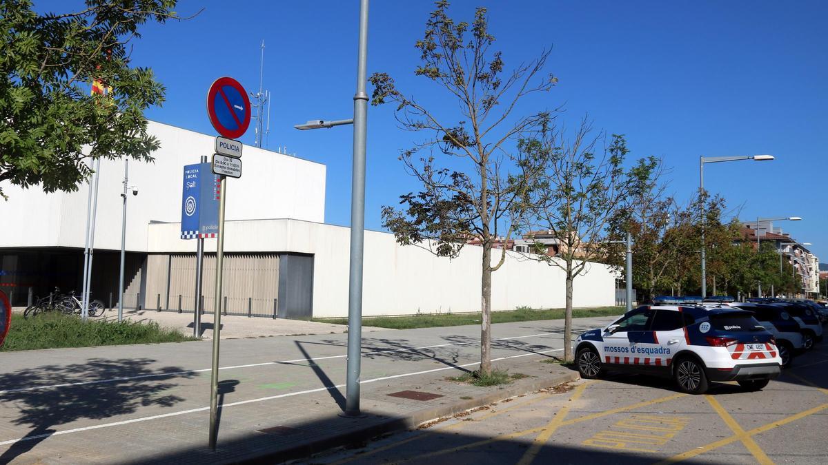 Comissaria conjunta dels Mossos d'Esquadra i la Policia Local de Salt.