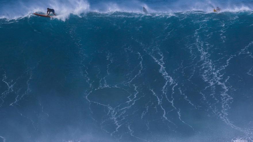 La IA puede anticipar con tiempo la formación de olas gigantes en el mar