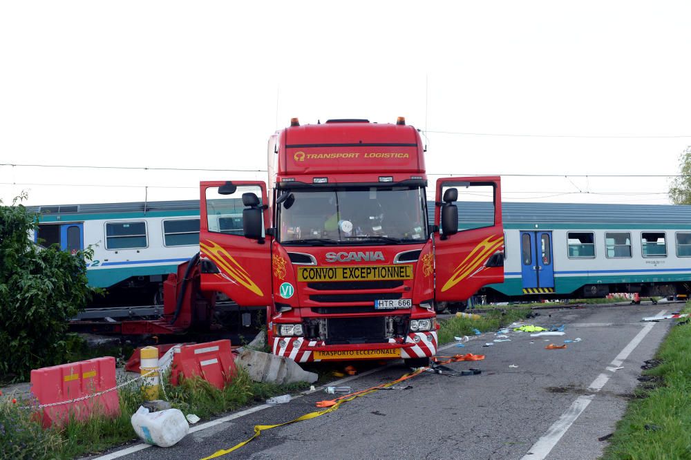 Dos muertos en un accidente de tren en Italia