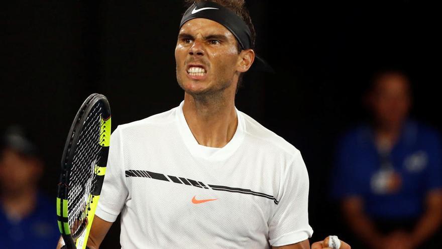 Nadal, en el partido contra Federer en Australia.