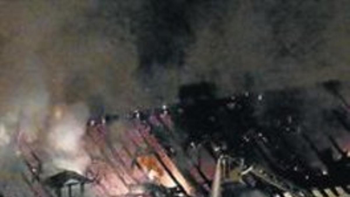 Incendio en un edificio de viviendas de Esterri d'Aneu, el 2 de enero.