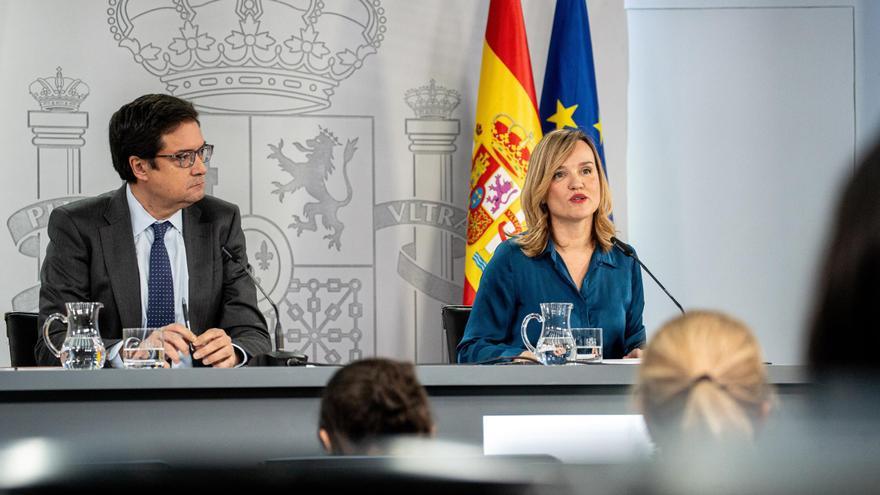 Pilar Alegría tacha de "vomitivas" las expresiones machistas de Paco Salazar