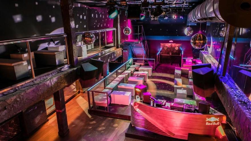 Interior de la discoteca donde se produjo la violación grupal a una joven de 18 años.