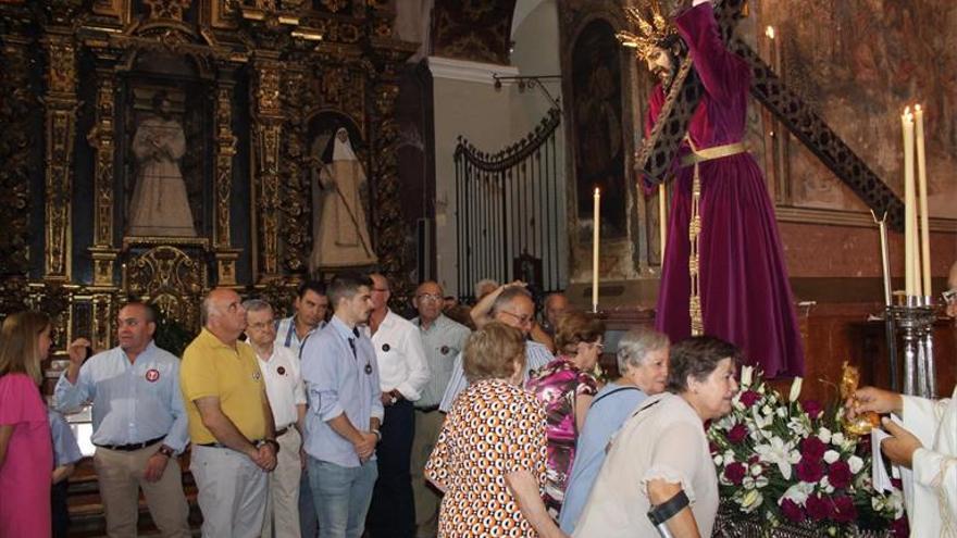 La imagen de Jesús Nazareno recupera su policromía original