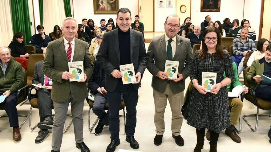 Os desafíos do doutoramento en educación, a análise nun libro publicado por un profesor da USC