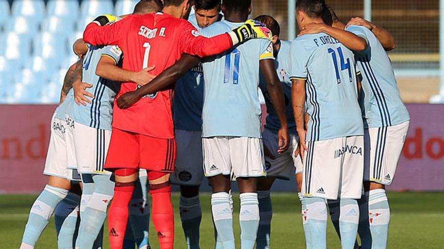 Los jugadores del Celta, ante el Leganés // MG BREA