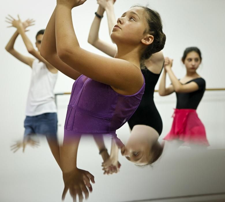 III curso de danza organizado y dirigido por el sierense Borja Villa en la Laboral