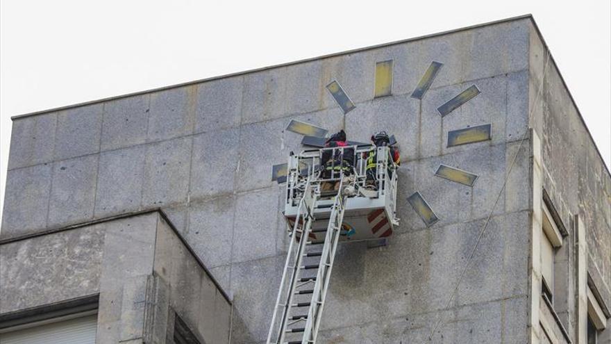 Retiran las agujas del reloj de san francisco