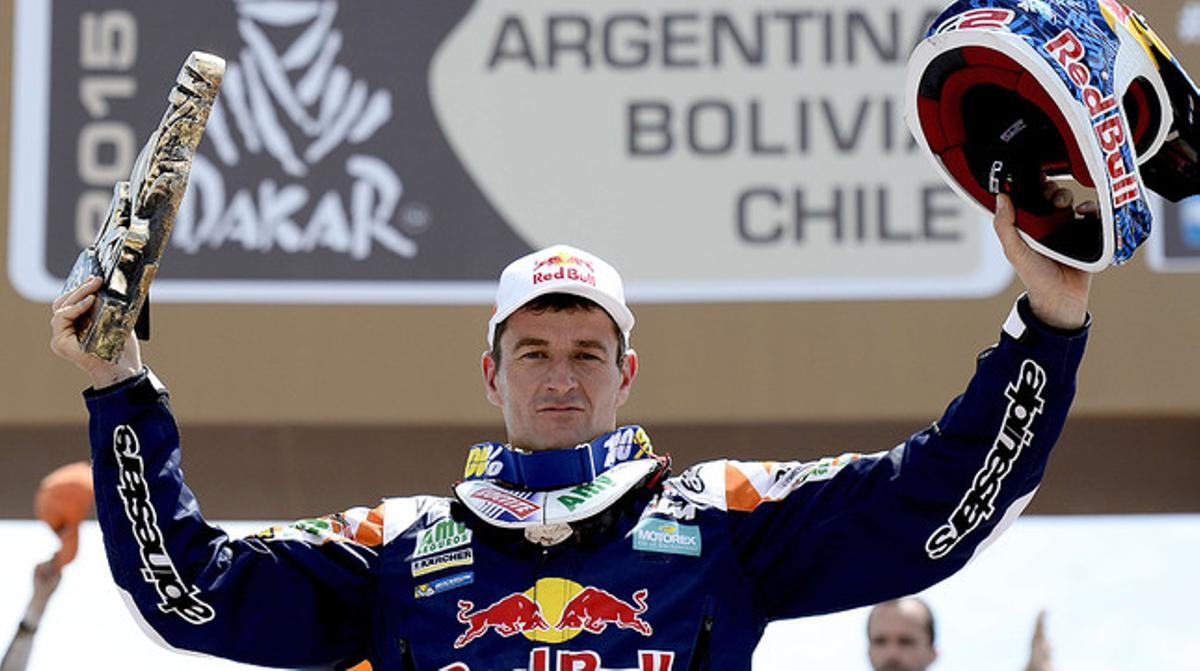 Marc Coma, al podi de Buenos Aires, després de guanyar el seu cinquè Dakar.