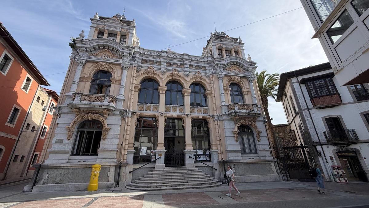 El Casino de Llanes.