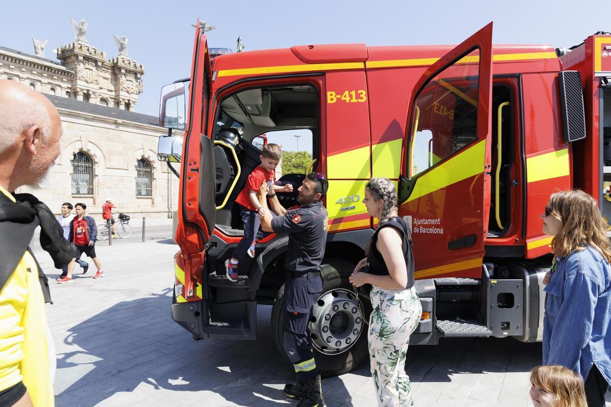 Jornada de puertas abiertas en el Port de Barcelona