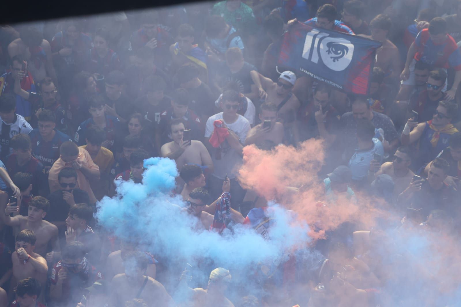 Recibimiento del Levante UD en el Ciutat de València