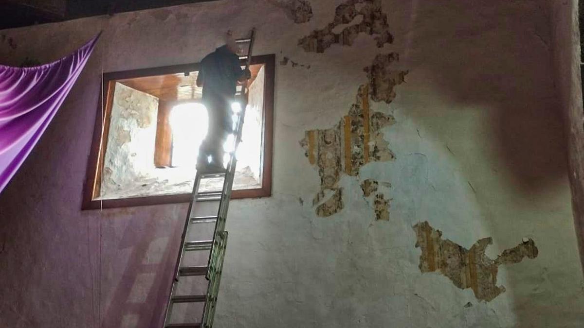 Un cura de Canarias destroza unos frescos de su iglesia de más de 300 años de antigüedad