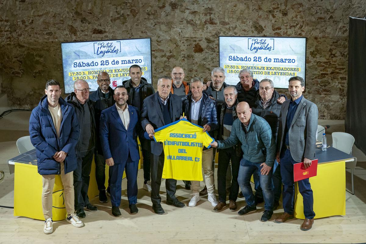 La Associació d'Exfutbolistas del Villarreal se dio a conocer en la presentación del Partido de Leyendas del Villarreal CF.